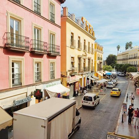 Homeyseville- Bright Apartment At Santa Cruz 6 Pax, Parking Optional Екстер'єр фото