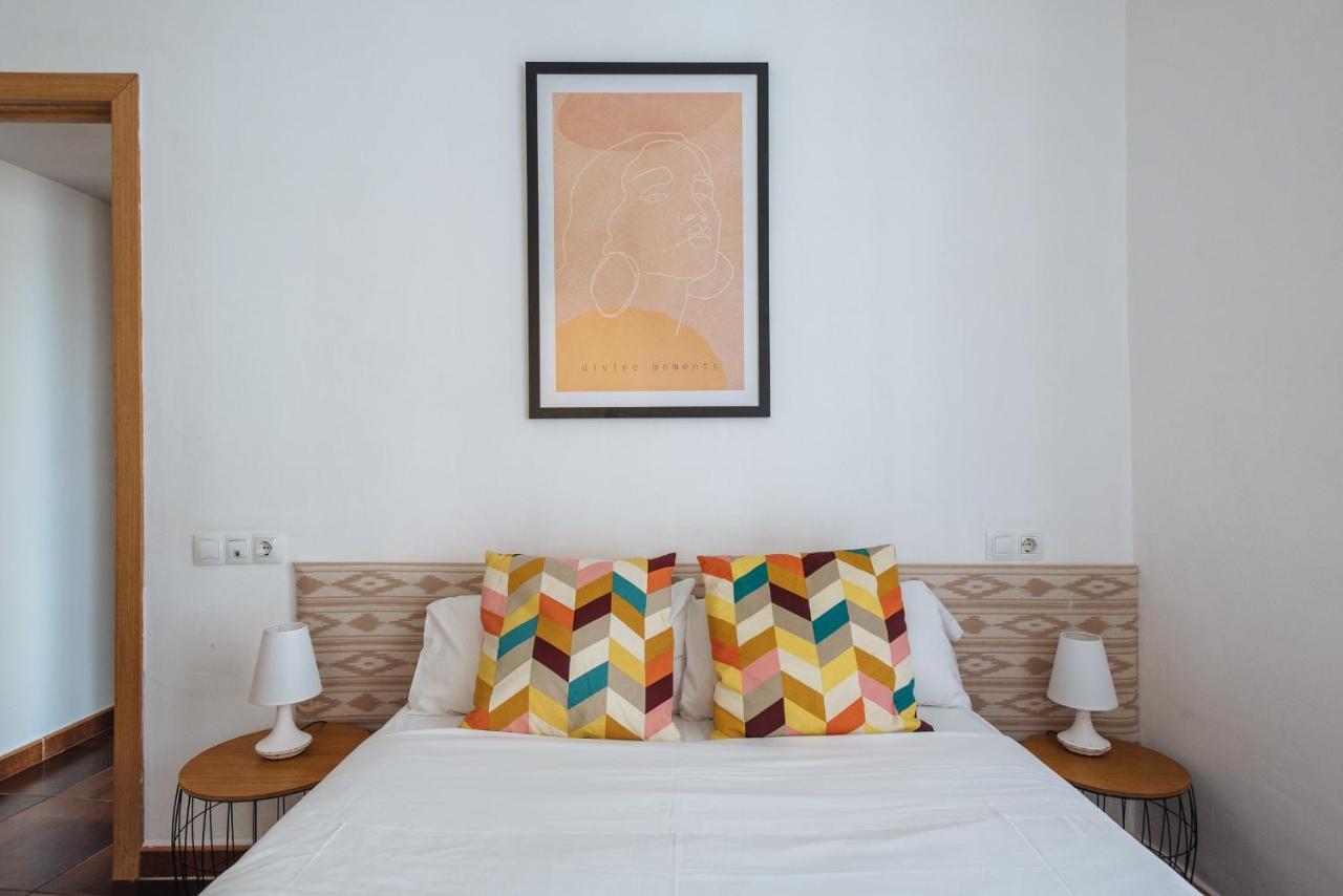 Homeyseville- Bright Apartment At Santa Cruz 6 Pax, Parking Optional Екстер'єр фото