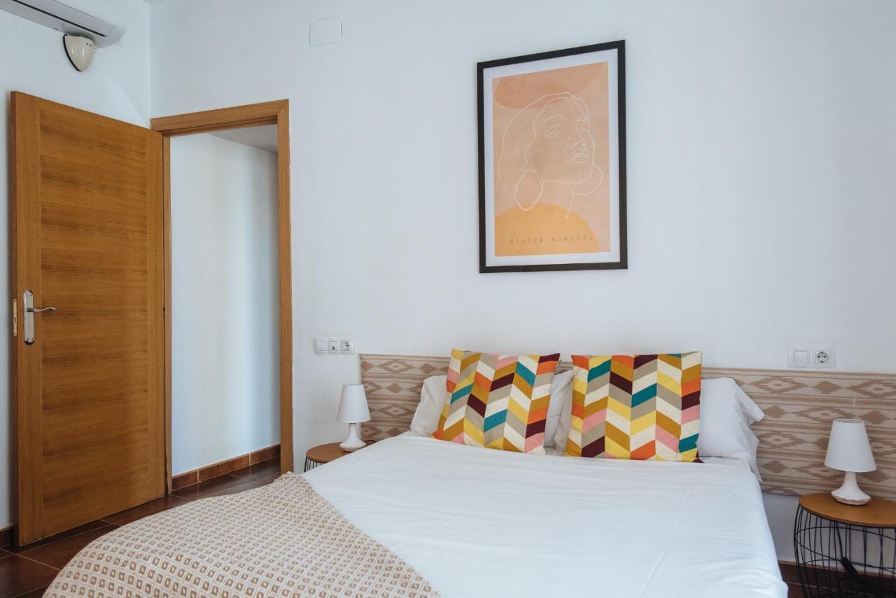 Homeyseville- Bright Apartment At Santa Cruz 6 Pax, Parking Optional Екстер'єр фото
