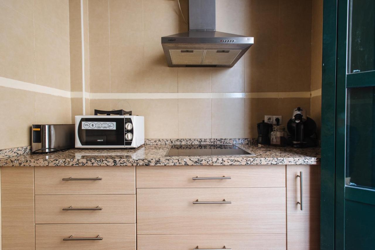 Homeyseville- Bright Apartment At Santa Cruz 6 Pax, Parking Optional Екстер'єр фото