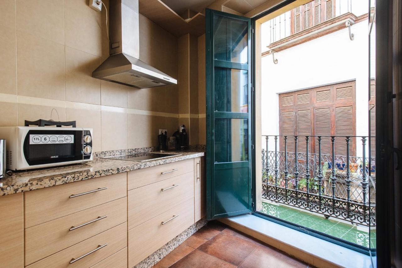 Homeyseville- Bright Apartment At Santa Cruz 6 Pax, Parking Optional Екстер'єр фото