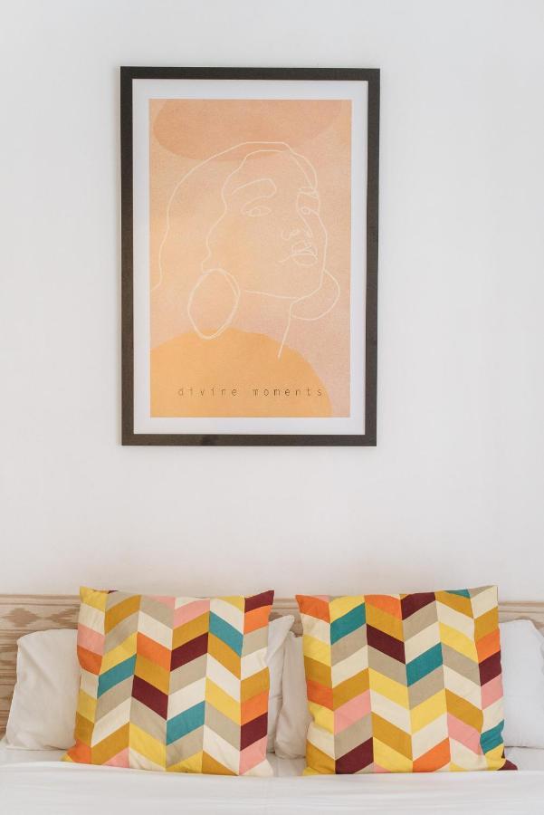 Homeyseville- Bright Apartment At Santa Cruz 6 Pax, Parking Optional Екстер'єр фото