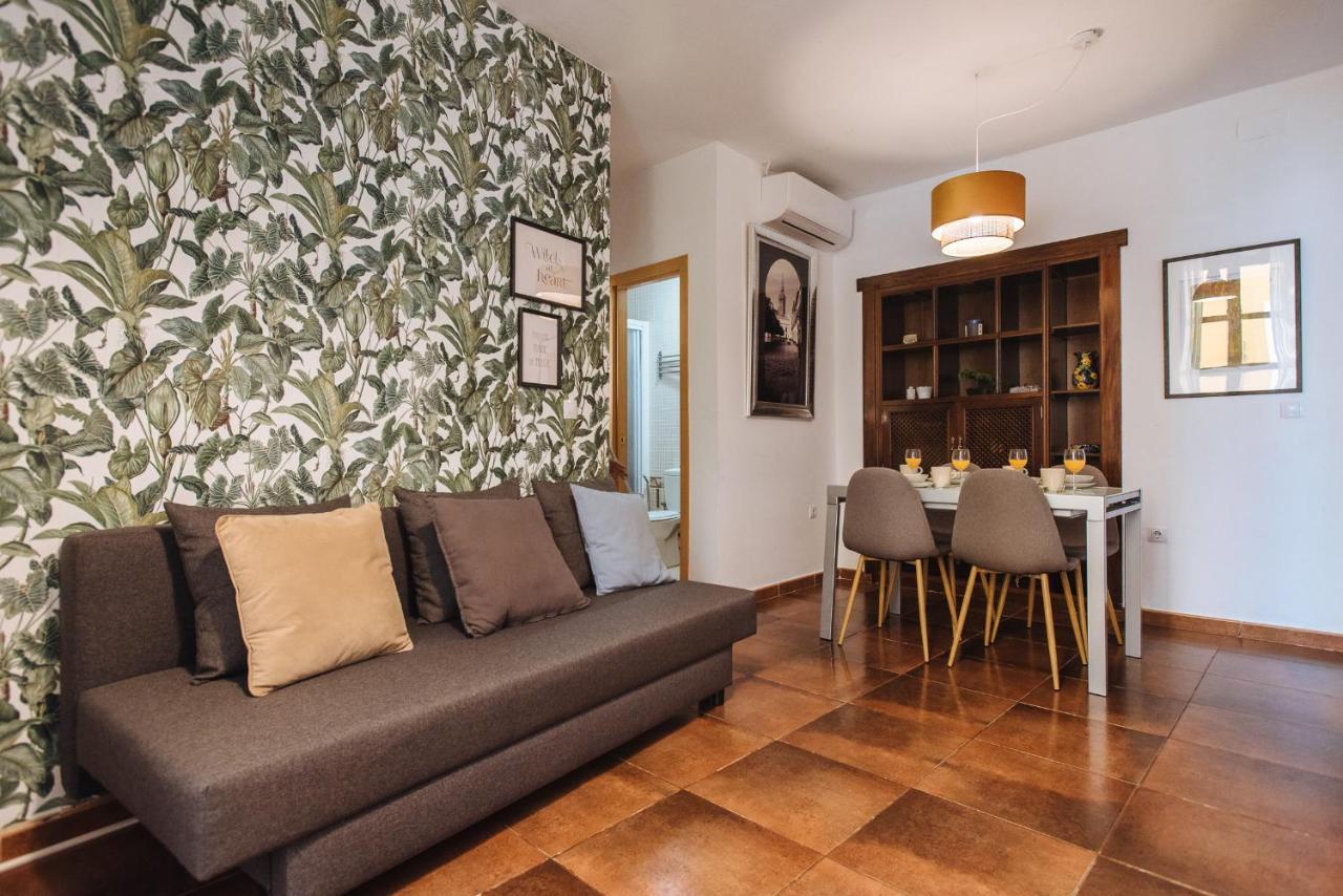 Homeyseville- Bright Apartment At Santa Cruz 6 Pax, Parking Optional Екстер'єр фото
